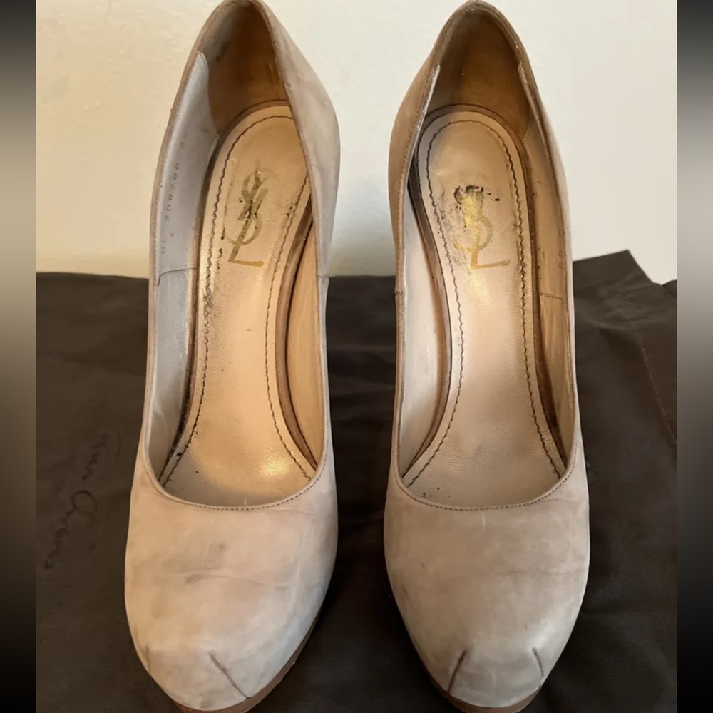 Saint Laurent Tribute Sandal Size 39